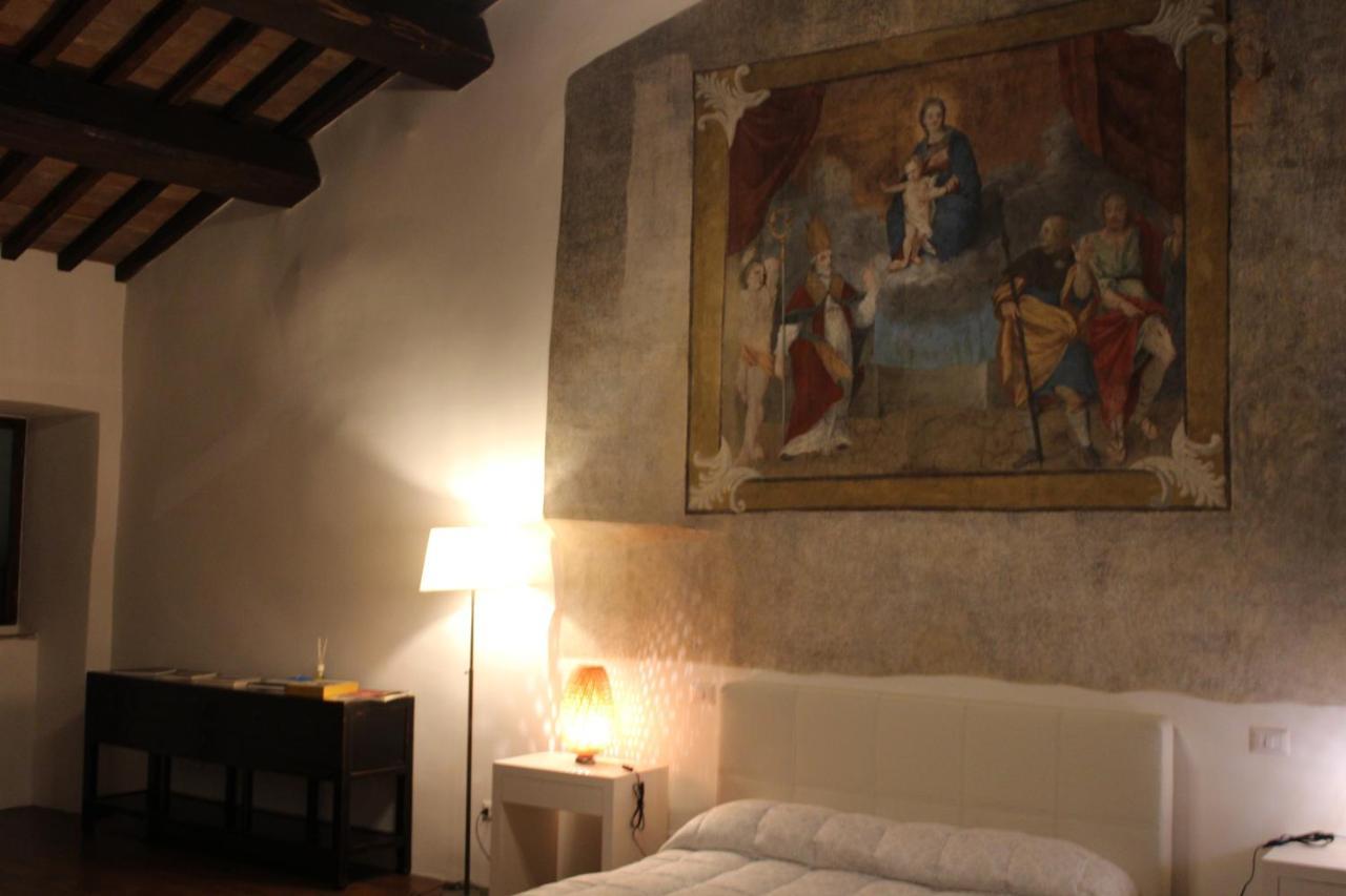 אפרטהוטל קאמפלו סול קליטונו Il Castello Di Campello מראה חיצוני תמונה