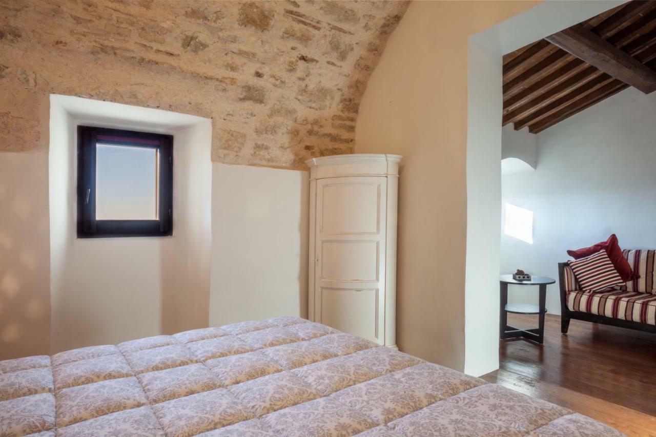 אפרטהוטל קאמפלו סול קליטונו Il Castello Di Campello מראה חיצוני תמונה