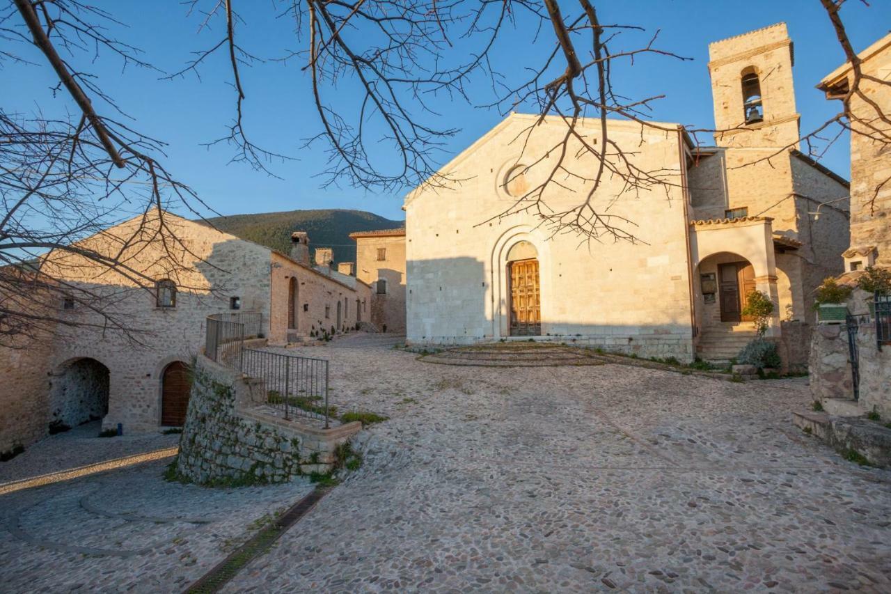 אפרטהוטל קאמפלו סול קליטונו Il Castello Di Campello מראה חיצוני תמונה